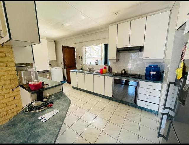 3 BEDROOM HOUSE FOR SALE IN SUNWARD PARK